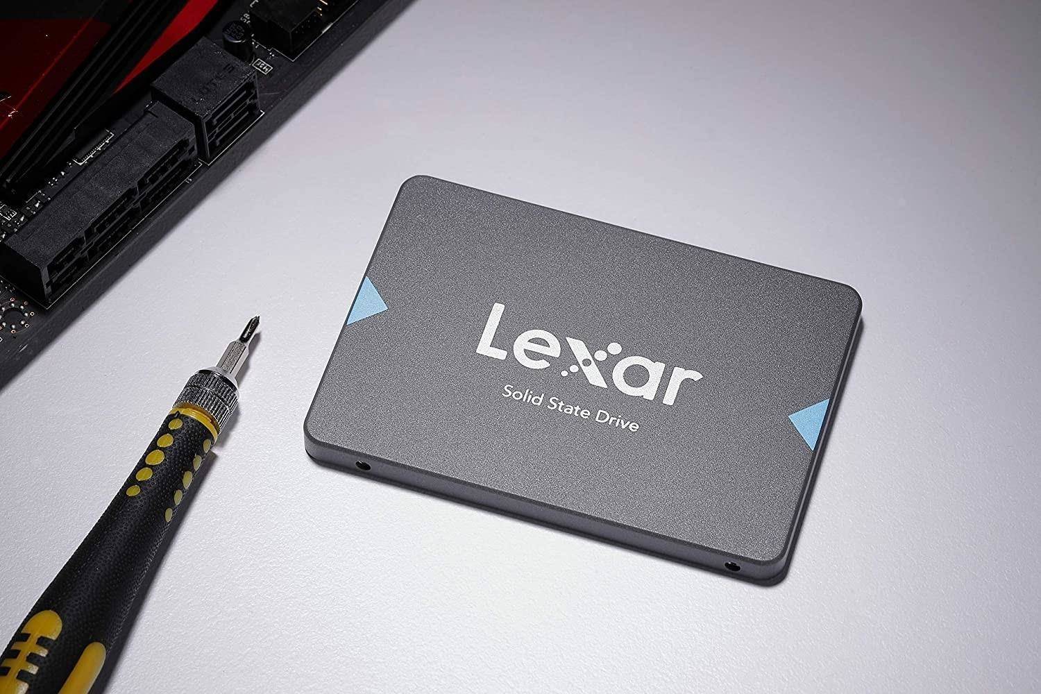 Lexar NS100 2.5” SATA III (6Gb/s) Internal SSD, Sequential Read Speed Gray